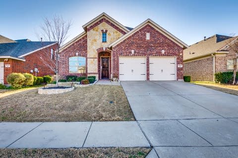 Photo 1 of 20 - 4210 Mustang Ave, Sachse, TX 75048