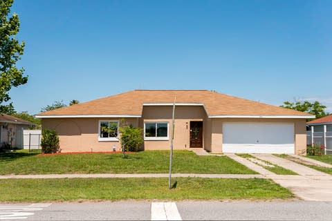 Photo 18 of 20 - 306 Buttonwood Dr, Kissimmee, FL 34743