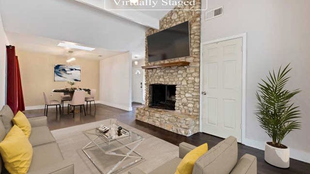Photo 1 of 27 - 4812 Harlan Ave, Fort Worth, TX 76132