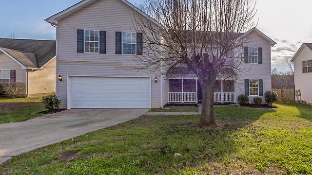Photo 1 of 19 - 2653 Amber Crest Dr, Gastonia, NC 28052