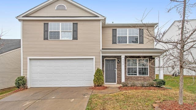 Photo 1 of 19 - 9636 Eagle Feathers Dr, Charlotte, NC 28214