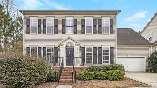 Photo 1 of 24 - 1105 Elrond Dr NW, Charlotte, NC 28269
