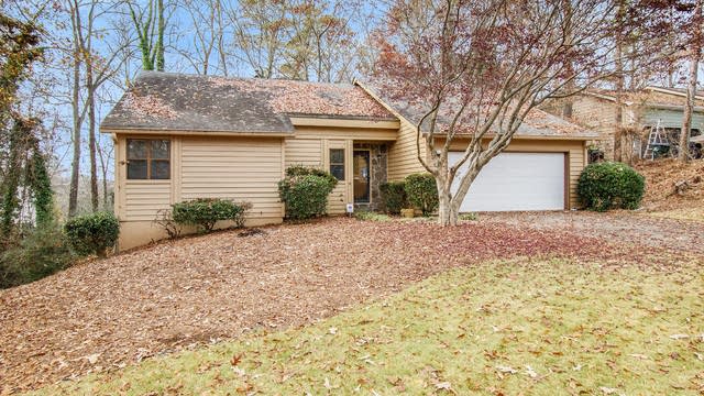 Photo 1 of 36 - 405 Roswell Farms Rd, Roswell, GA 30075