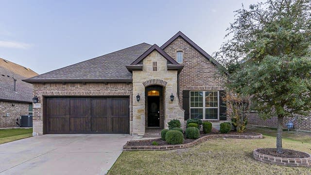 Photo 1 of 27 - 8324 Snow Goose Way, Fort Worth, TX 76118
