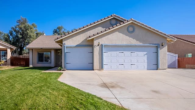 Photo 1 of 25 - 1790 Shane Ln, Beaumont, CA 92223