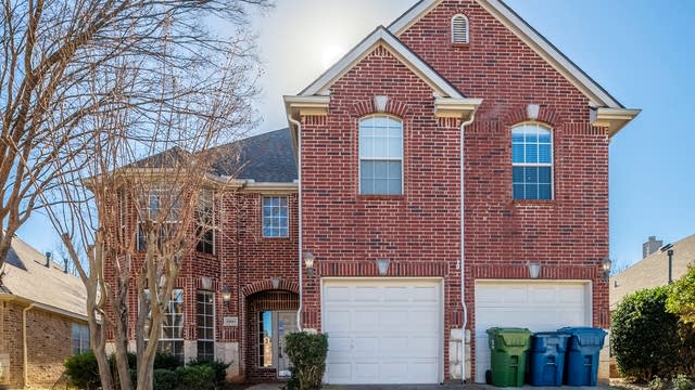 Photo 1 of 32 - 3921 Sharondale Dr, Flower Mound, TX 75022