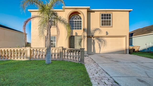 Photo 1 of 33 - 2401 Andrews Valley Dr, Kissimmee, FL 34758